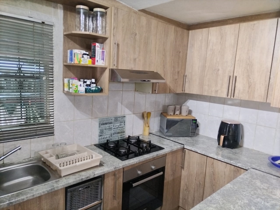 3 Bedroom Property for Sale in Kalkfontein Western Cape